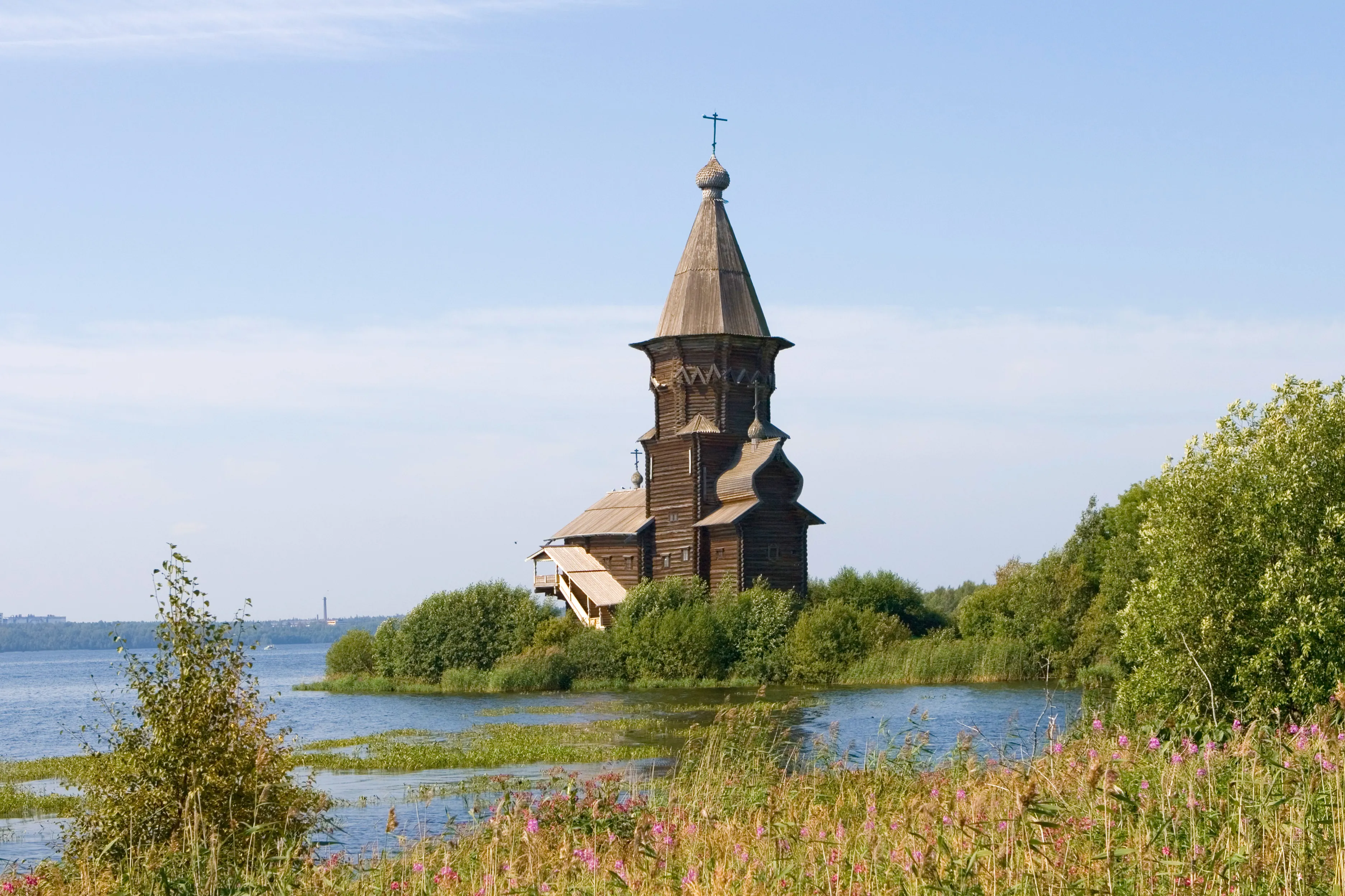 Paysage de Carélie avec ses lacs et forêts