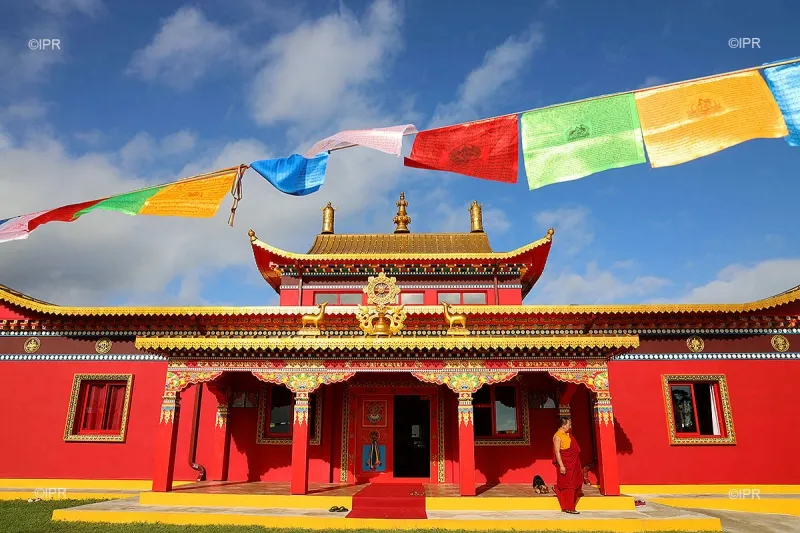 Architecture colorée des temples du Datsan d'Ivolguinsk